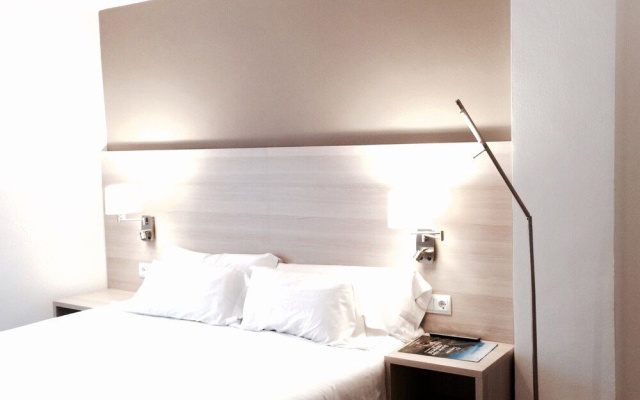 Hotel Carbonell