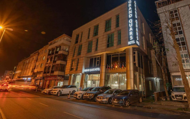 Grand Quars Hotel