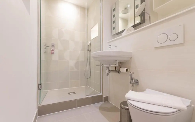 2 Bed, 2 bath flat in Covent Garden