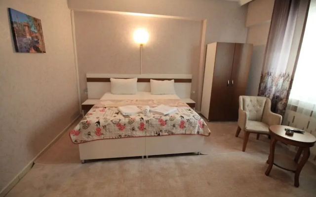Gold Suite