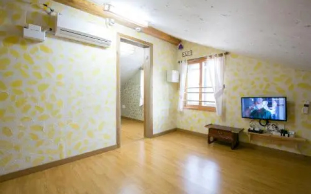 Ddlanche Guesthouse New Building
