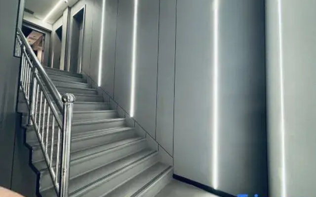 YM E-Sports Hotel