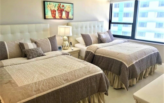 Alexander 706 2 Bedroom Apts by Redawning