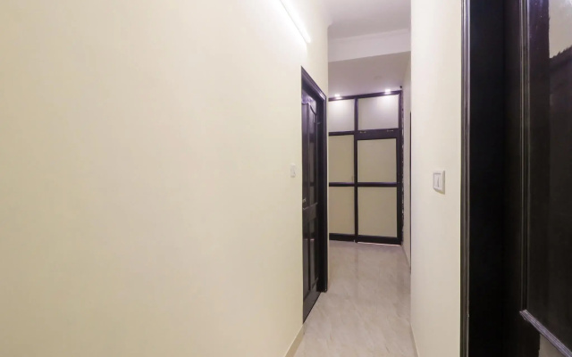 The Golden Bridge by OYO Rooms