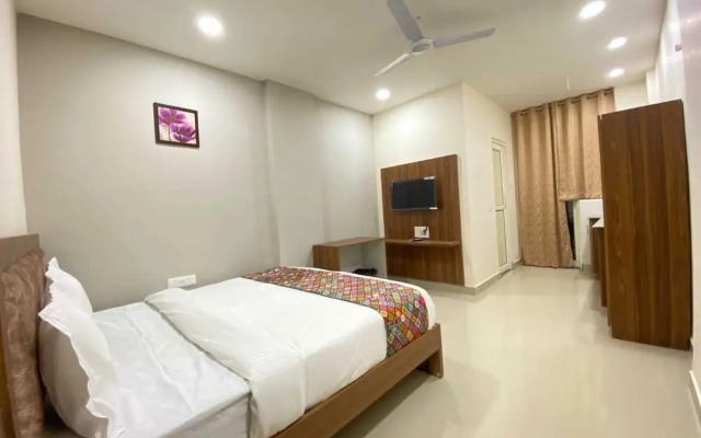 Hotel Vistacrest Noida Sector 35
