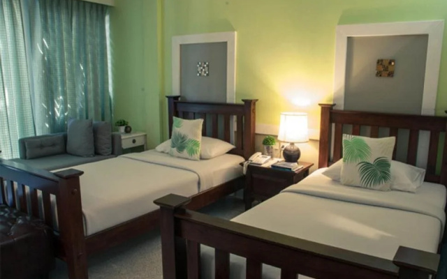 Siri Thani Hotel