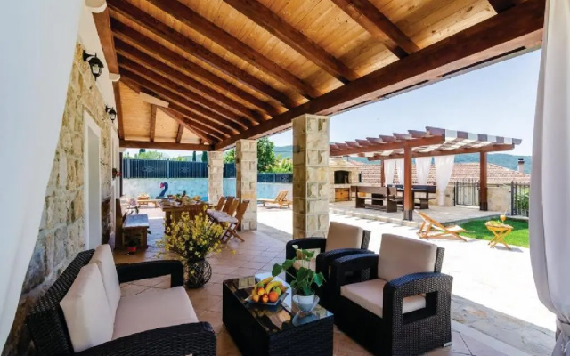 Villa Ucovic