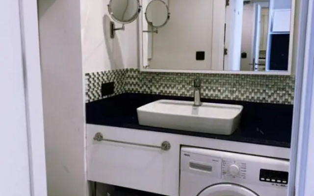 Sea View Apartment Orbi City