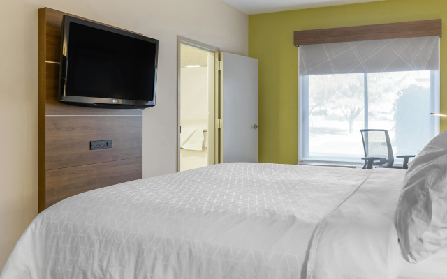 Holiday Inn Express Hotel & Suites Albuquerque Midtown by IHG
