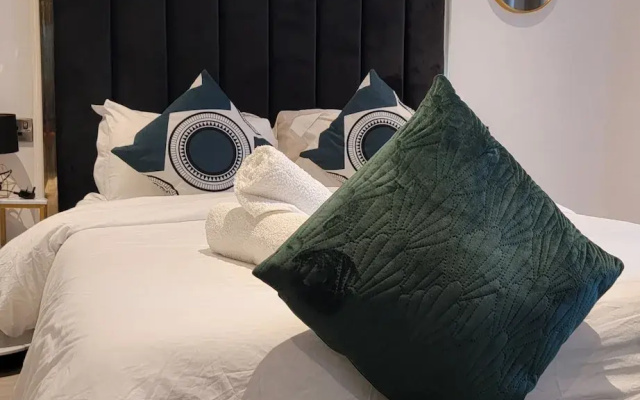 The Signature Cozy Luxury Apartments