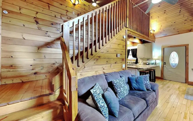 Smokey Bear Haven by Jackson Mountain Rentals