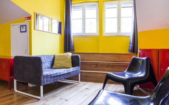 Lisbon Chillout Hostel комната для гостей