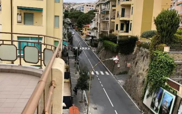 Suite Sea 27 - Sanremo Vista Mare