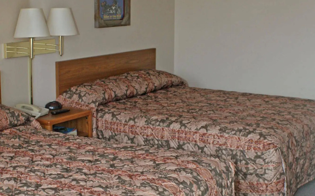 Iron Horse Inn