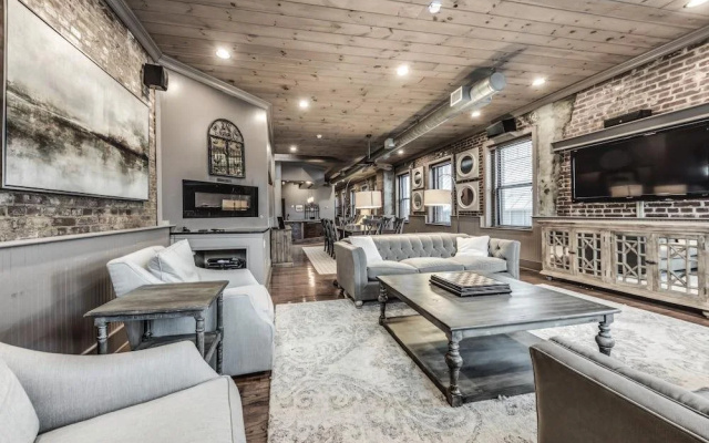 Cook Loft