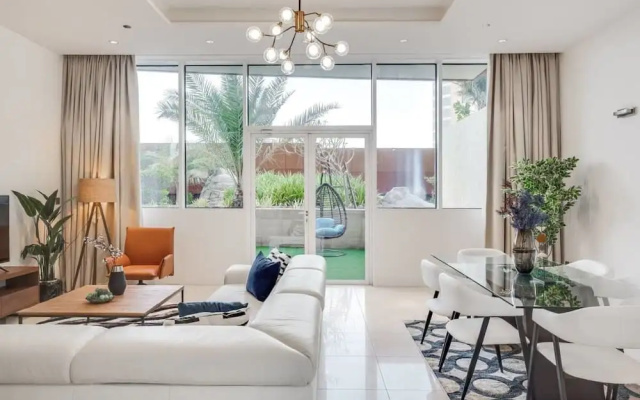 Stunning Apartment w/ Beach Access at The Palm!