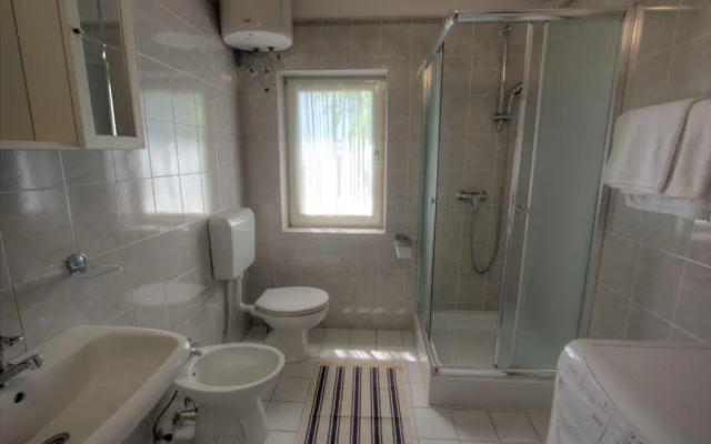 Apartments Punta Kolova