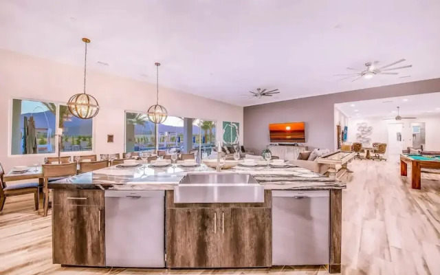 The Royal Bahamian- Pickleball Golf Sleeps 20