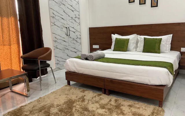 V Rooms