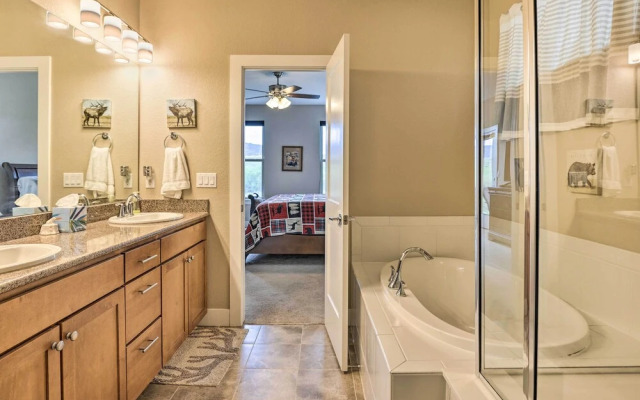 3 Mi to Granby Ranch: Home w/ Hot Tub & Mtn Views!
