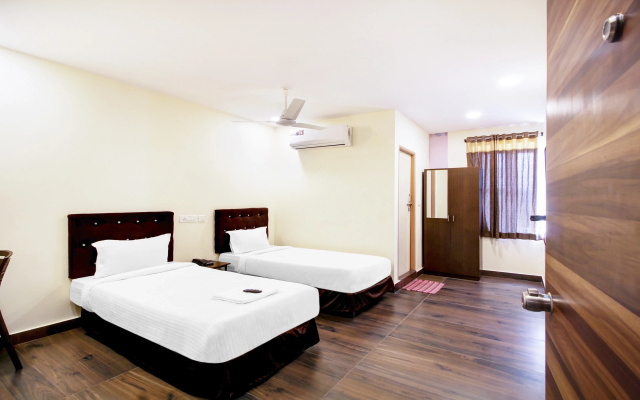 Oyo 27844 Seven a Luxury Hotel