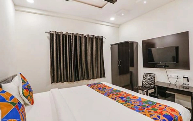 Fabhotel Royal Stay