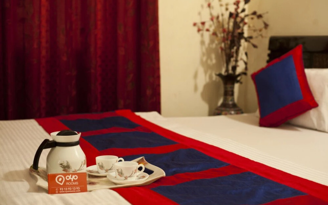 OYO 530 Hotel Azhan Residency