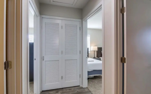The Luxe Suites of Temecula Heights