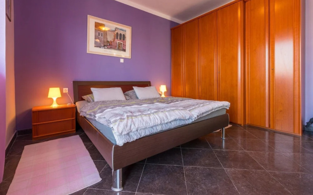 Apartment Daki
