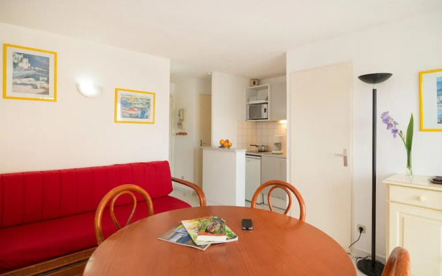 Coastal Apartment Near Richelieu