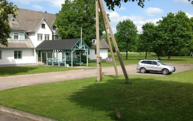 Tahula Guest House