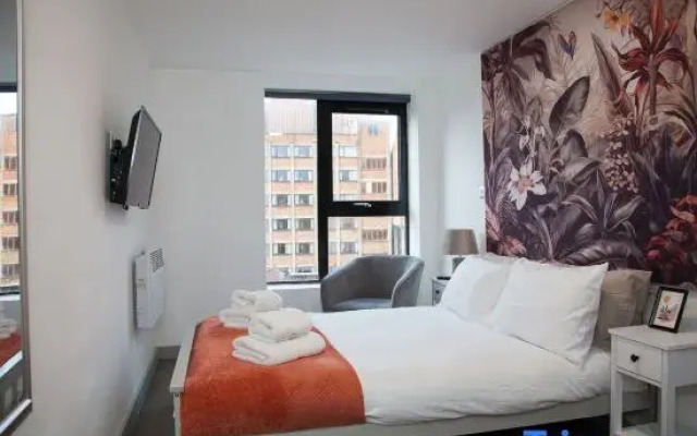 *Versatile Retreat - Mid/Long Stay% Home~From~Home