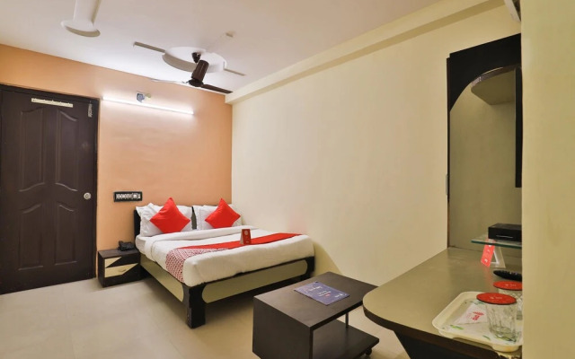 Collection O 8376 Hotel Angel Plaza