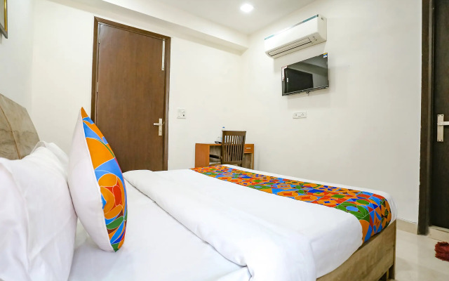 FabHotel Premium Rooms