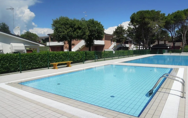 Functional Flat in a Fantastic Residence With Pool