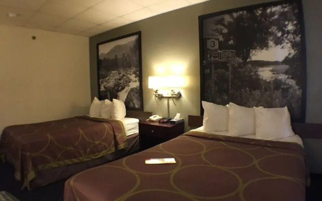 Super 8 Liverpool/ Syracuse Area