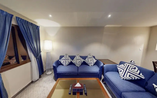 Royal Lazure Resort