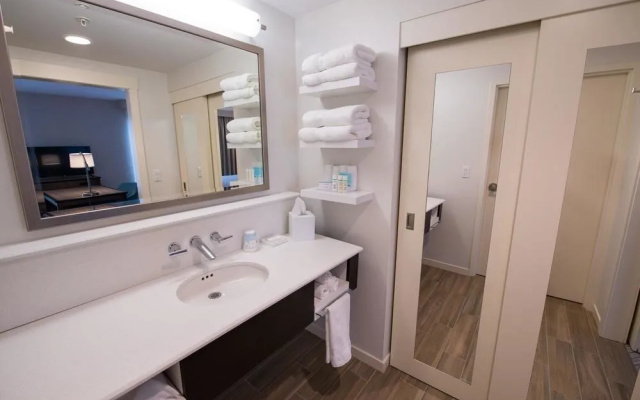 Hampton Inn & Suites by Hilton Fredericton