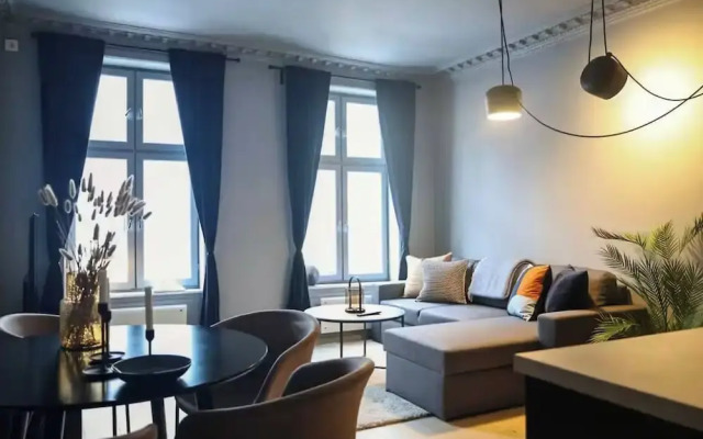 Elegant Apartment Right In The City Centre