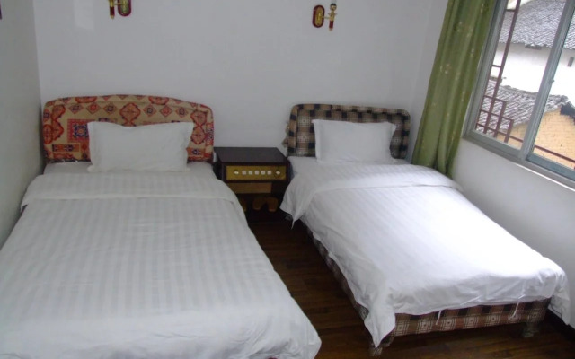 The Yangshuo Moon Resort