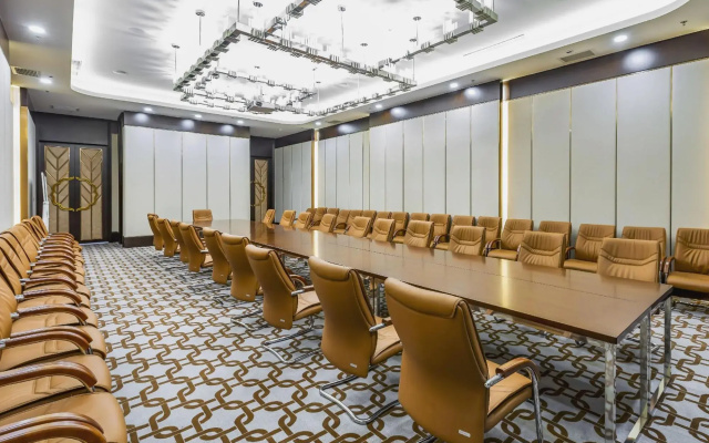 Lincheng Chenguang Hotel