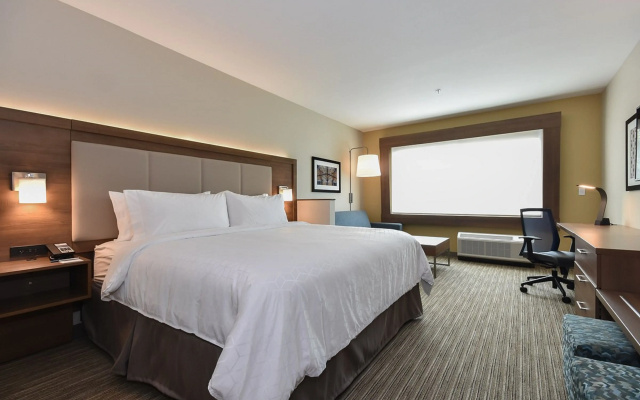 Holiday Inn Express & Suites Charlotte - Ballantyne by IHG