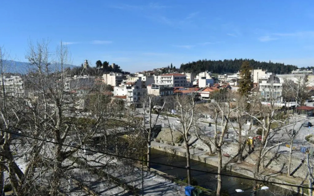 Central Apartment Next To The River