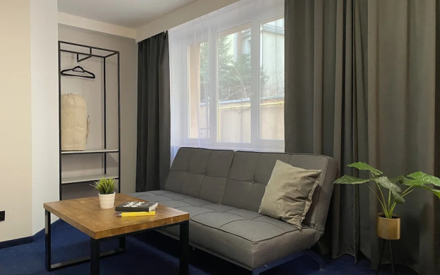 Cube House Aparthotel