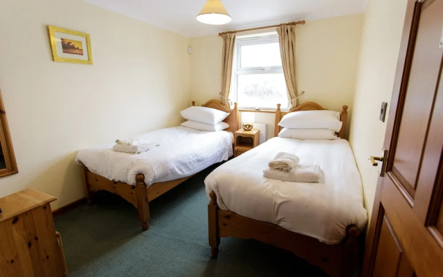 Tregurrian Villas