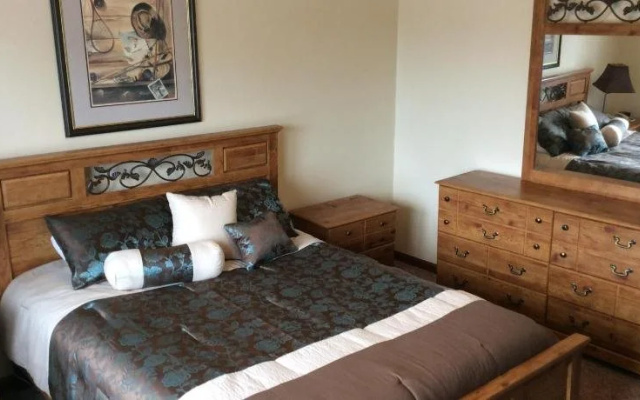 Romer's Westlake Hotel Villas