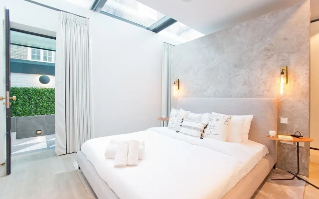 Luxury Royalty Mews
