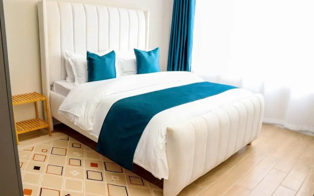 Elegant Comfy 3 Bedroom Apartment