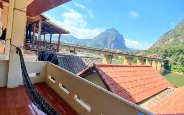 Views Backpackers Hostel