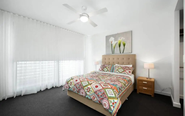 Luxury Apartment Caves Beach 4 Bed